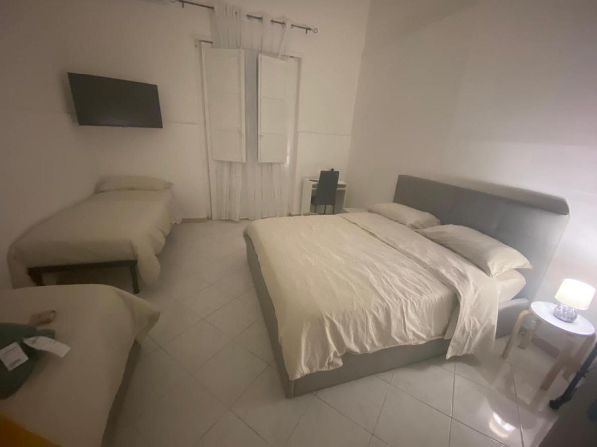 Lavica Airport Catania B&B ภายนอก รูปภาพ